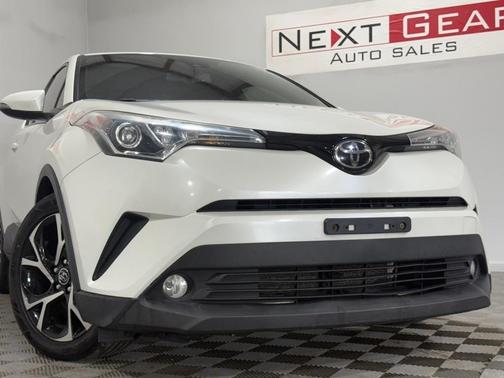 White 2018 Toyota C-HR