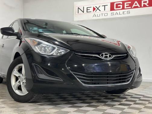 Phantom Black Metallic 2014 Hyundai ELANTRA SE