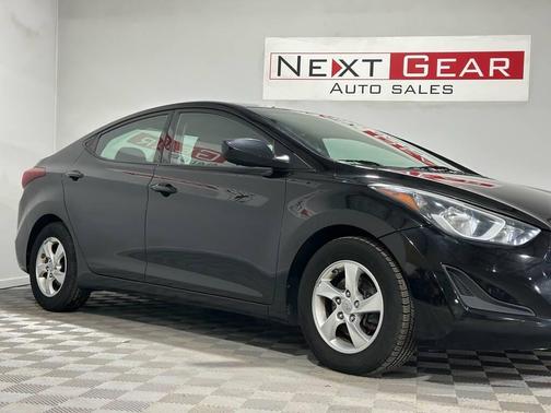 Phantom Black Metallic 2014 Hyundai ELANTRA SE