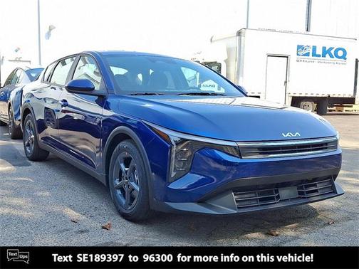 2025 Kia K4 LXS