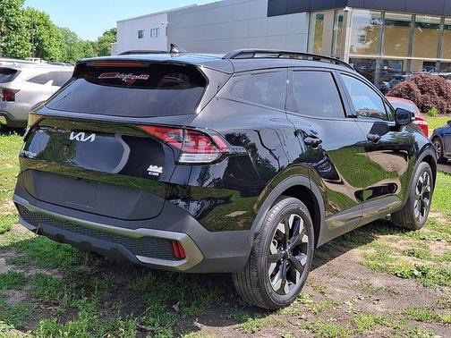 Ebony Black 2024 Kia Sportage X-Line