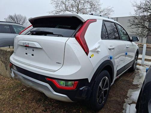 2026 Kia Niro LX