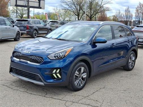2022 Kia Niro LXS