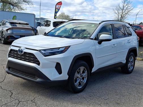 2023 Toyota RAV4 Hybrid XLE