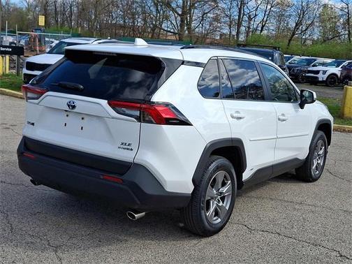 2023 Toyota RAV4 Hybrid XLE