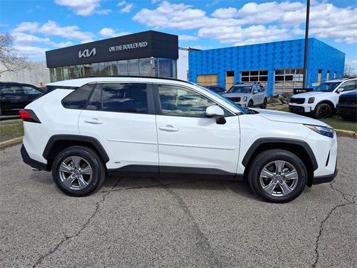 2023 Toyota RAV4 Hybrid XLE