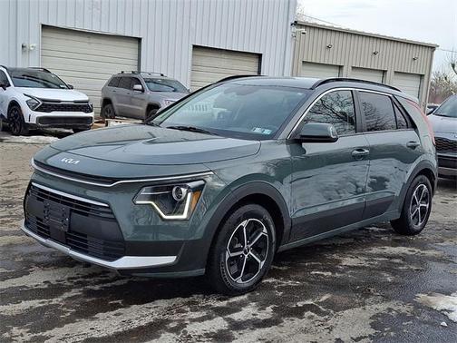 2023 Kia Niro EX