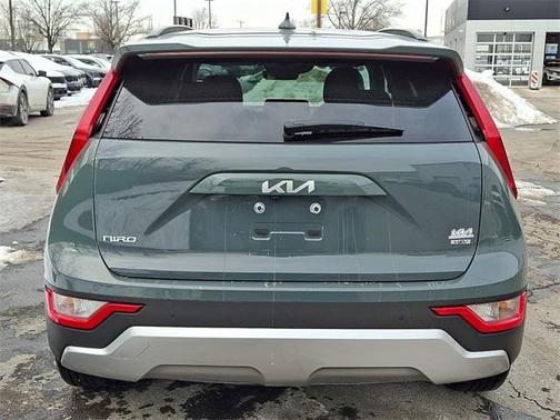2023 Kia Niro EX
