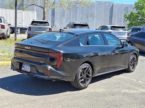 2025 Kia K4 GT-Line