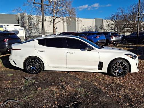 2022 Kia Stinger GT-Line