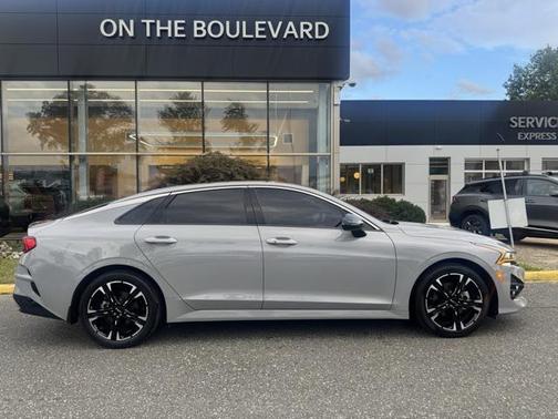 2022 Kia K5 GT-Line