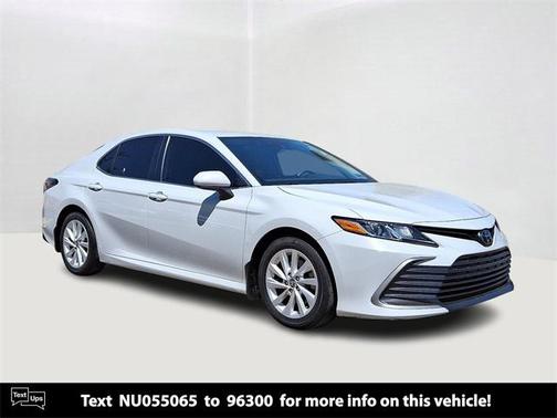 2022 Toyota Camry LE
