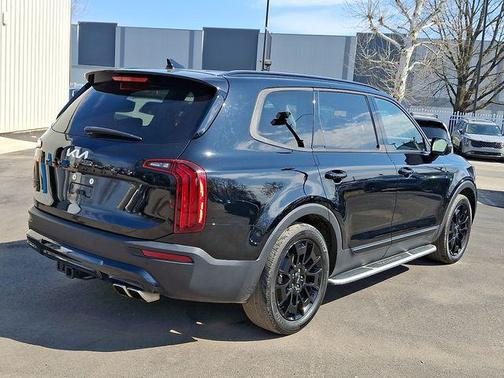 Ebony Black 2022 Kia Telluride EX