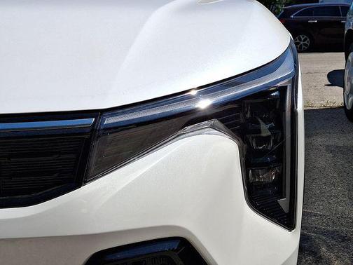Snow White Pearl 2026 Kia K4 GT-Line