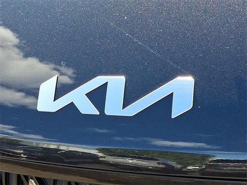 2026 Kia Carnival LX