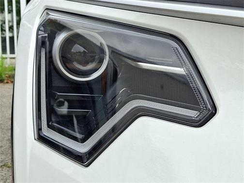 2025 Kia Niro Plug-In Hybrid EX