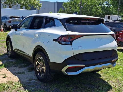 Snow White Pearl 2023 Kia Sportage Hybrid LX