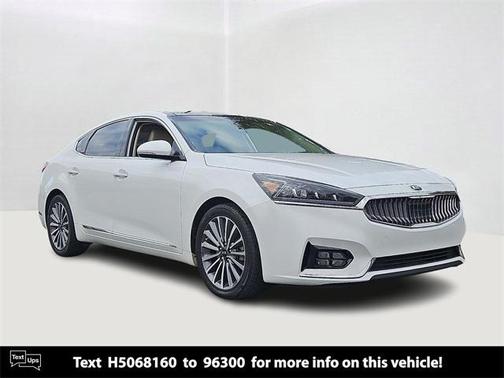 2017 Kia Cadenza Technology