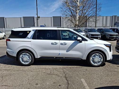 Snow White Pearl 2026 Kia Carnival EX