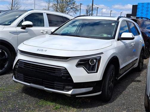 2025 Kia Niro SX