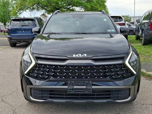 Ebony Black 2023 Kia Sportage X-Line