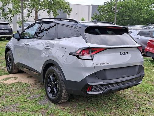 Wolf Gray/Ebony Black Roof 2025 Kia Sportage X-Pro