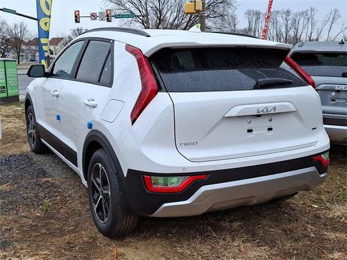 2025 Kia Niro EX