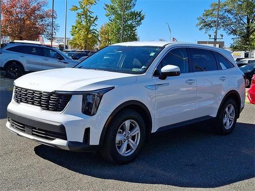 2025 Kia Sorento LX