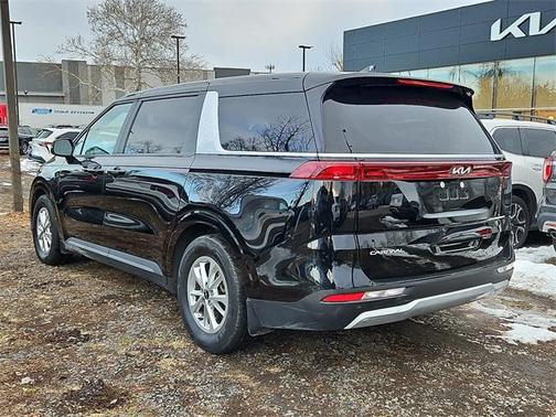 2024 Kia Carnival LX