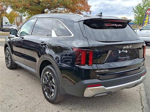 2025 Kia Sorento S