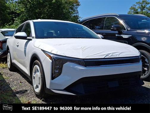2025 Kia K4 LXS