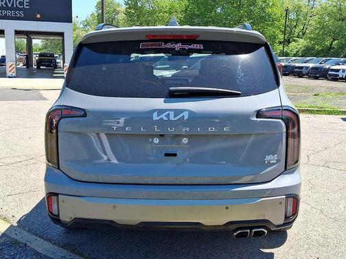 Wolf Gray 2023 Kia Telluride SX X-Line