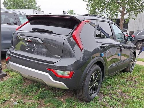 2025 Kia Niro EX