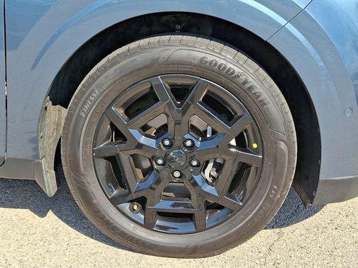 Astra Blue 2026 Kia Carnival SX