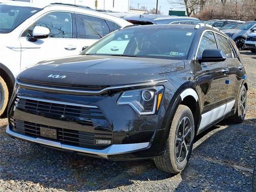 2025 Kia Niro SX