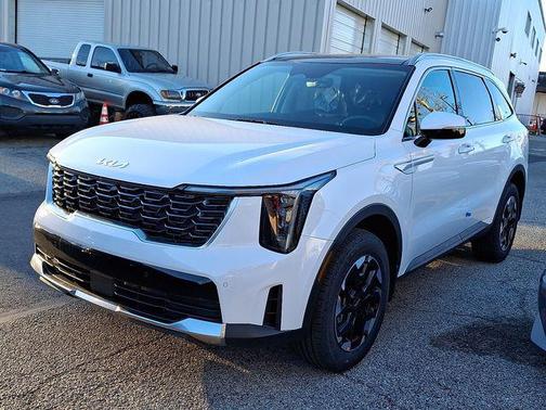Glacial White Pearl 2026 Kia Sorento S