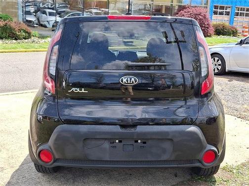 2016 Kia Soul Base