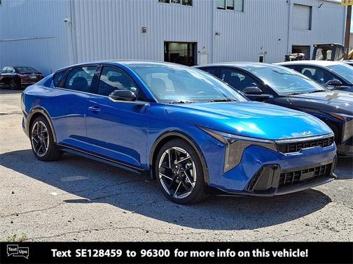 2025 Kia K4 GT-Line