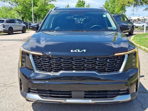 Aurora Black Pearl 2025 Kia Sorento Hybrid EX