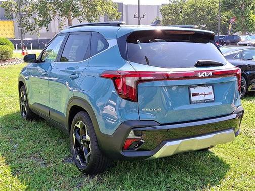 2024 Kia Seltos EX