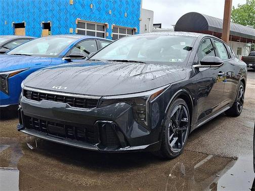 2025 Kia K4 GT-Line