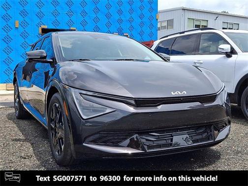 2025 Kia EV6 Wind