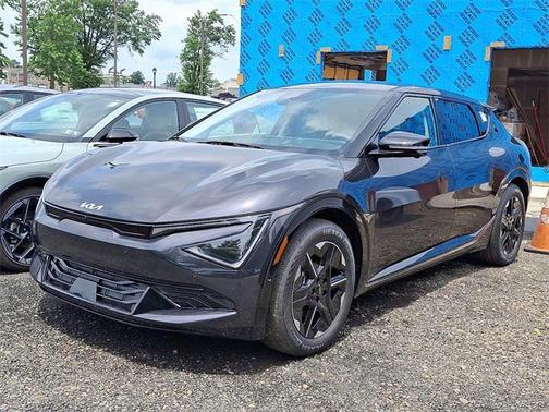 2025 Kia EV6 Wind