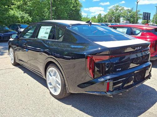 Aurora Black 2026 Kia K4 GT-Line