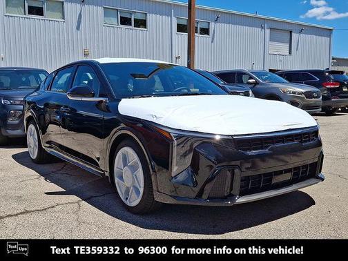 Aurora Black 2026 Kia K4 GT-Line