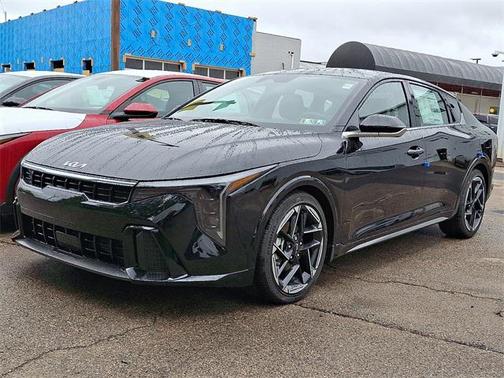 2025 Kia K4 GT-Line