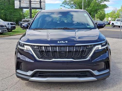 2024 Kia Carnival LX