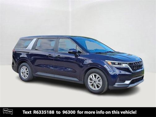 2024 Kia Carnival LX