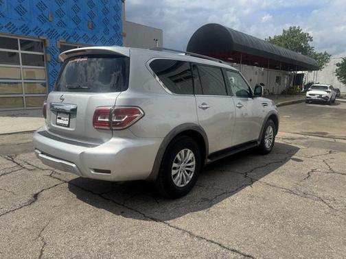 2017 Nissan Armada SV