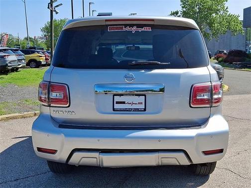 2017 Nissan Armada SV